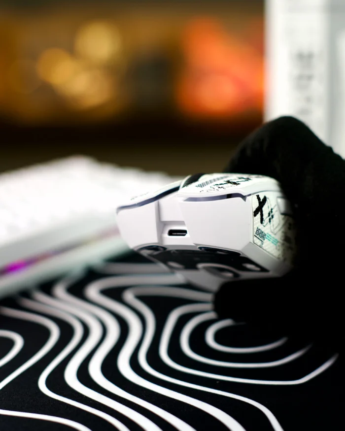 ATTACK SHARK R1 Wireless Gaming Mouse - White - Image 2