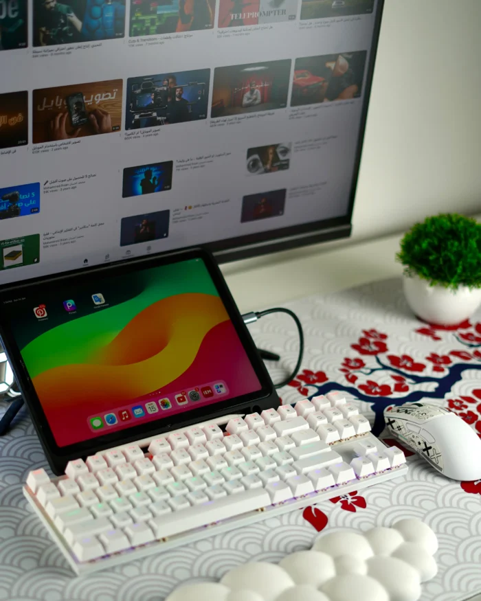 ⁦White Mechanical Arabic Keyboard 80%⁩ - الصورة ⁦2⁩