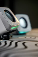 ⁦White Speakers, wired⁩ - الصورة ⁦3⁩