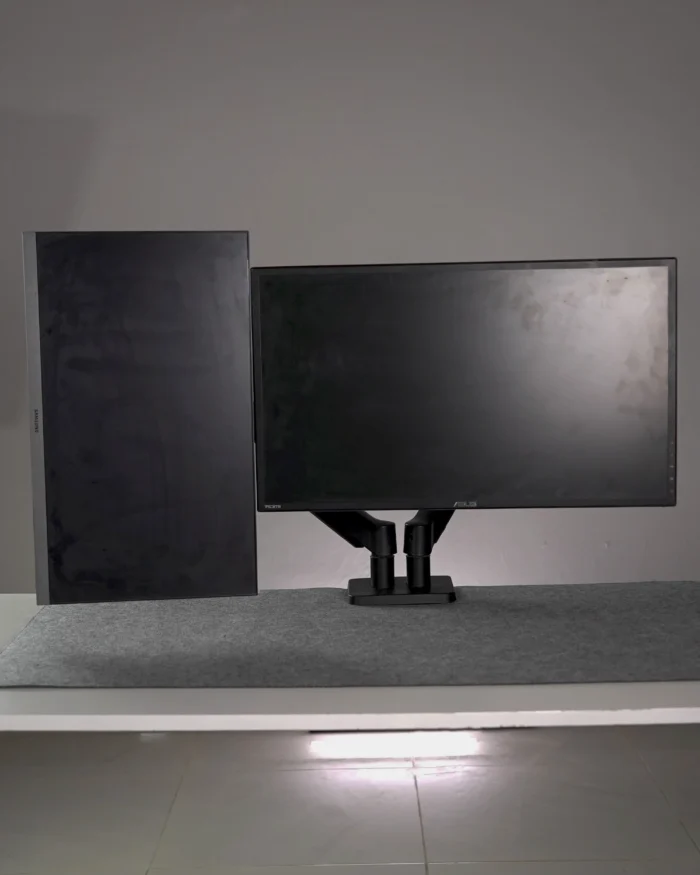 Black Dual Hydraulic Monitor Stand - Image 4