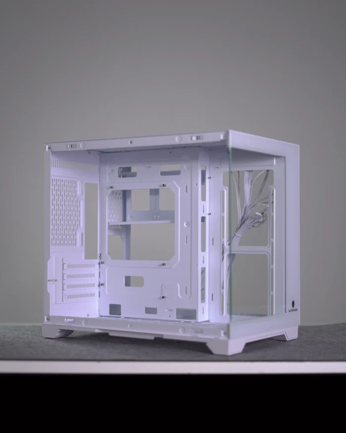 ⁦White Lone Warrior M-ATX PC Case + 6 Fans⁩ - الصورة ⁦2⁩