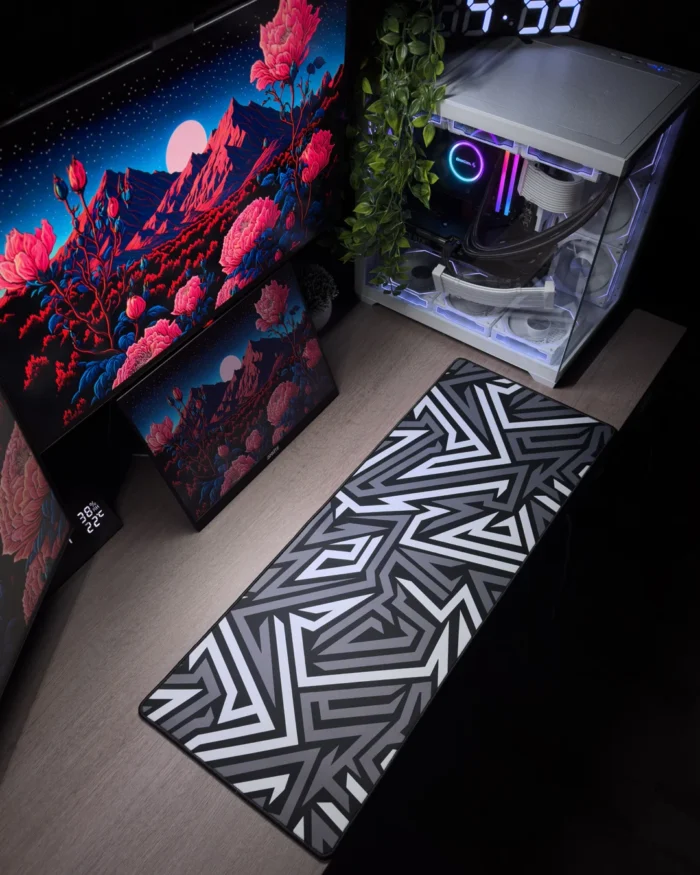 eslsvbukpsuemzmwrkky Cyber Maze Mousepad (30x80) - الصورة 1